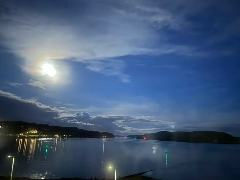 Oban Bay at night